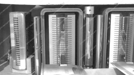 Particolare del gruppo di testine di un registratore analogico a 24 tracce